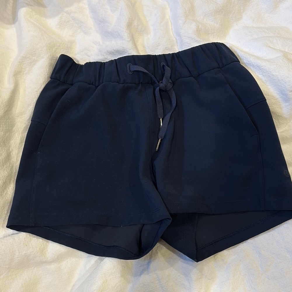 Lululemon on the fly shorts